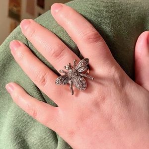 White Gold Bee Ring, Size 7
